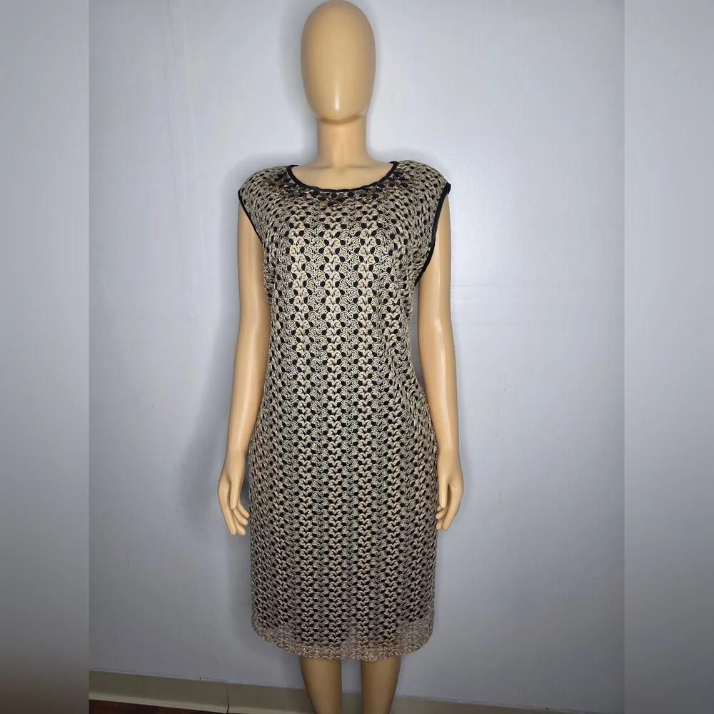Dressbarn Women's Elegant Black and Gold Women's Dress Size 24